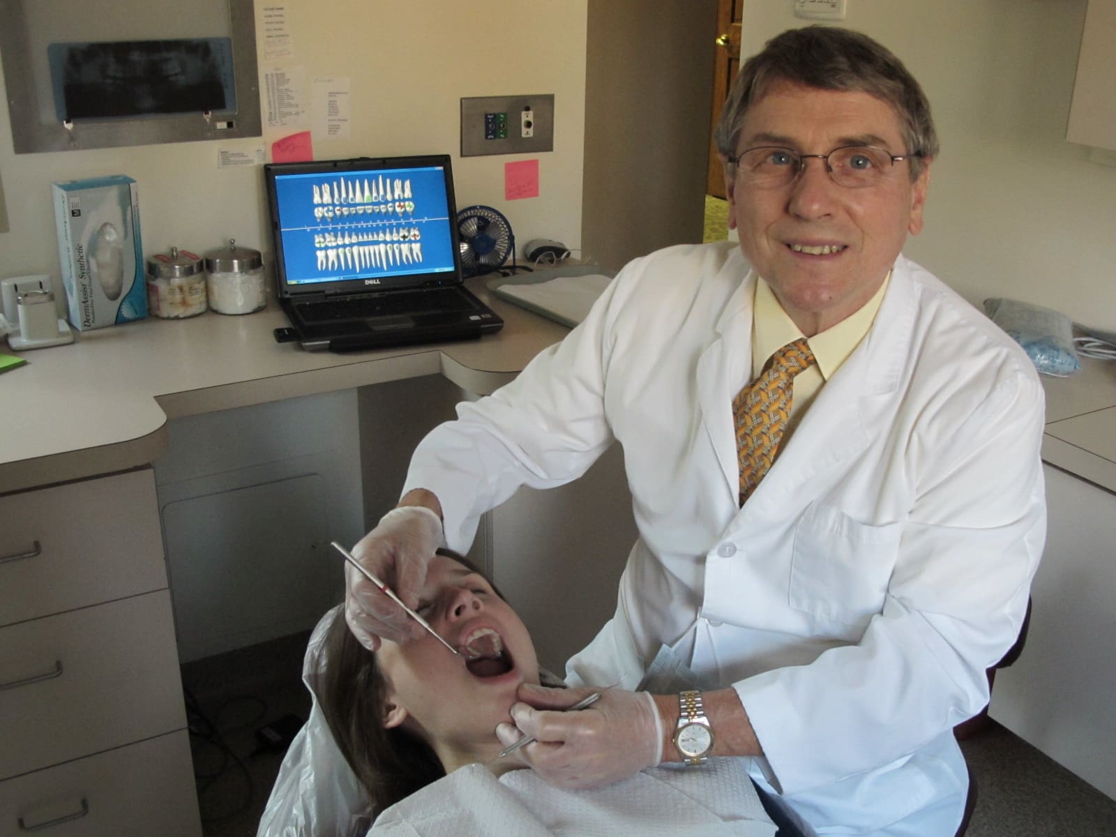 Dr. Michael Saunders Saunders DDS